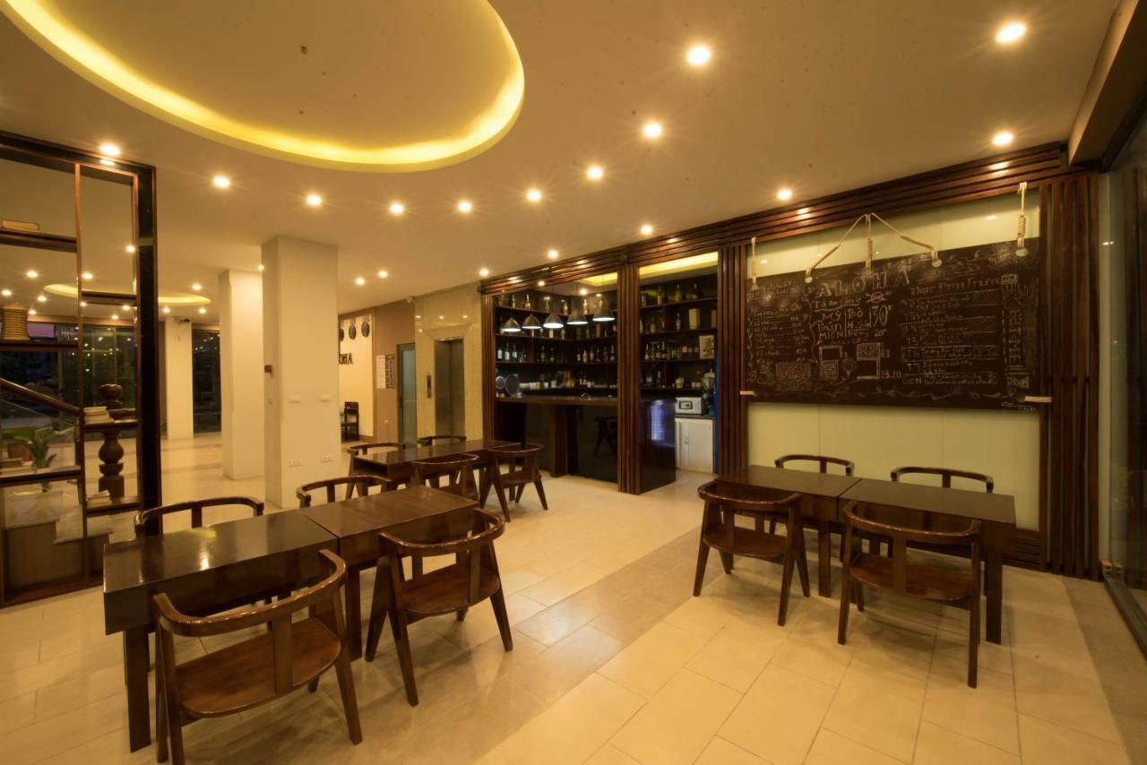 Aloha Hotel Phu Quoc Buitenkant foto